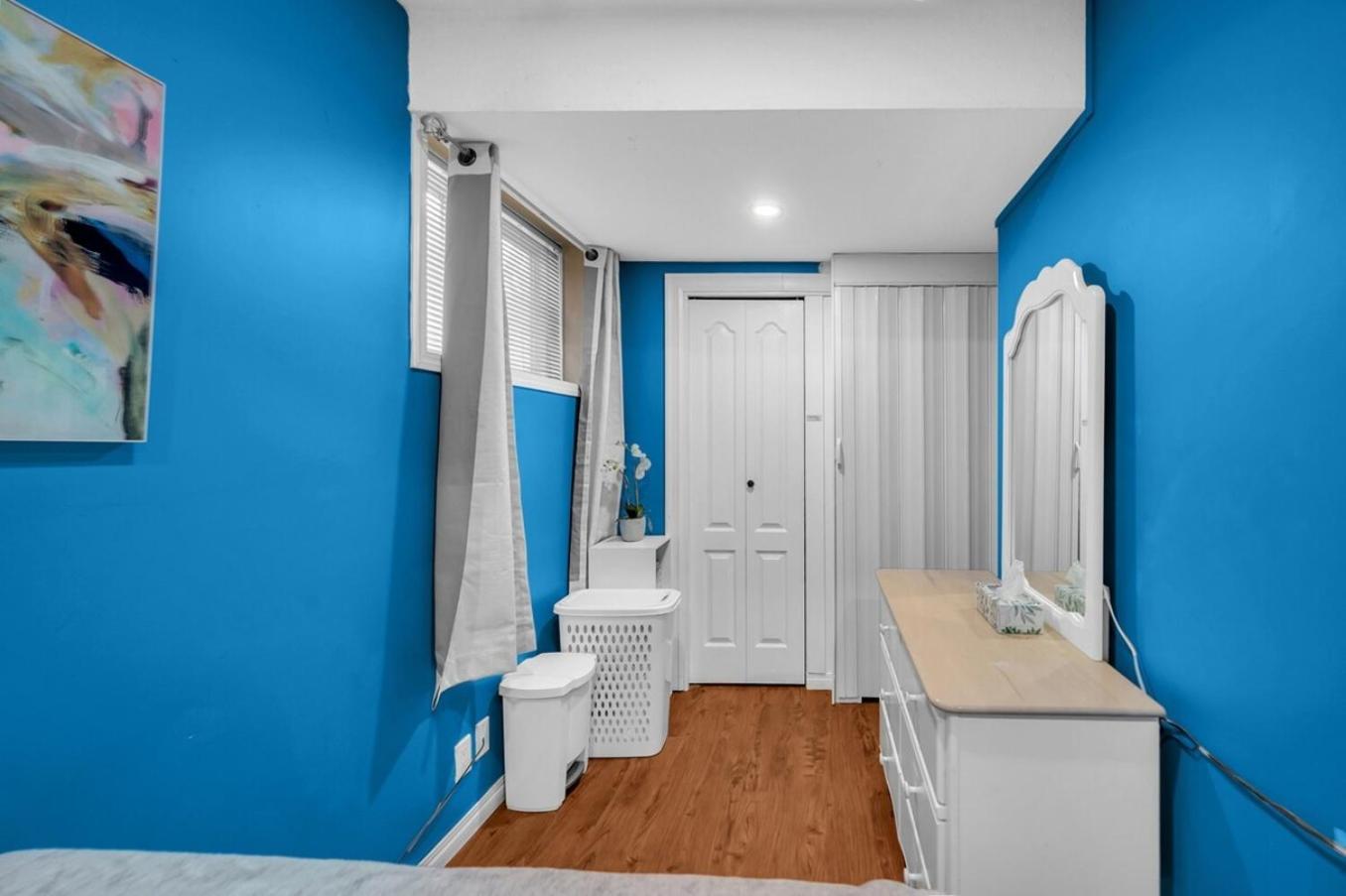 YYC 52-3 Bed Suite On Lake Central Ac By Airport מראה חיצוני תמונה