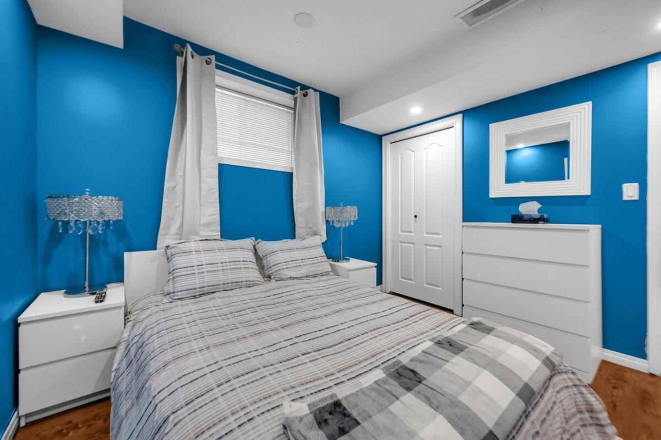 YYC 52-3 Bed Suite On Lake Central Ac By Airport מראה חיצוני תמונה